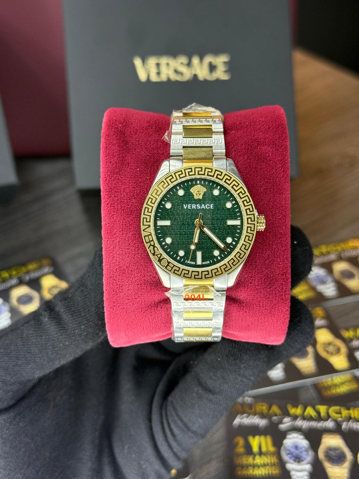 VERSACE